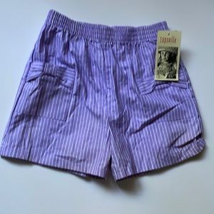 Girls adorable lavender and white shorts. Large - BNWT.